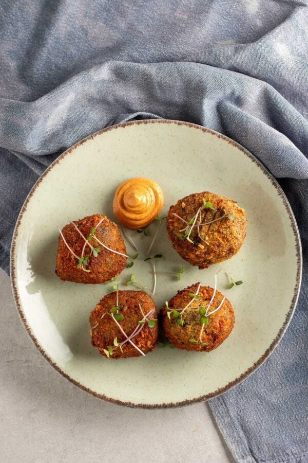 Bombas de verduras y mijo