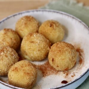 Bombas de papas al curry